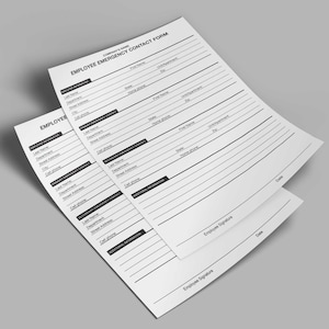 Pu&ograve; includere: Due moduli di contatto di emergenza per dipendenti vuoti con campi per nome, indirizzo, numero di telefono e informazioni di contatto di emergenza. I moduli hanno spazio per la firma del dipendente e la data.