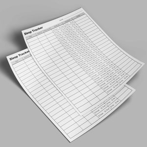 Puede incluir: Dos hojas de seguimiento del sue&ntilde;o imprimibles en blanco y negro con columnas para la fecha, la hora de acostarse, la hora de despertarse, el tiempo total de sue&ntilde;o y la calidad del sue&ntilde;o. Cada hoja tiene una secci&oacute;n para notas.