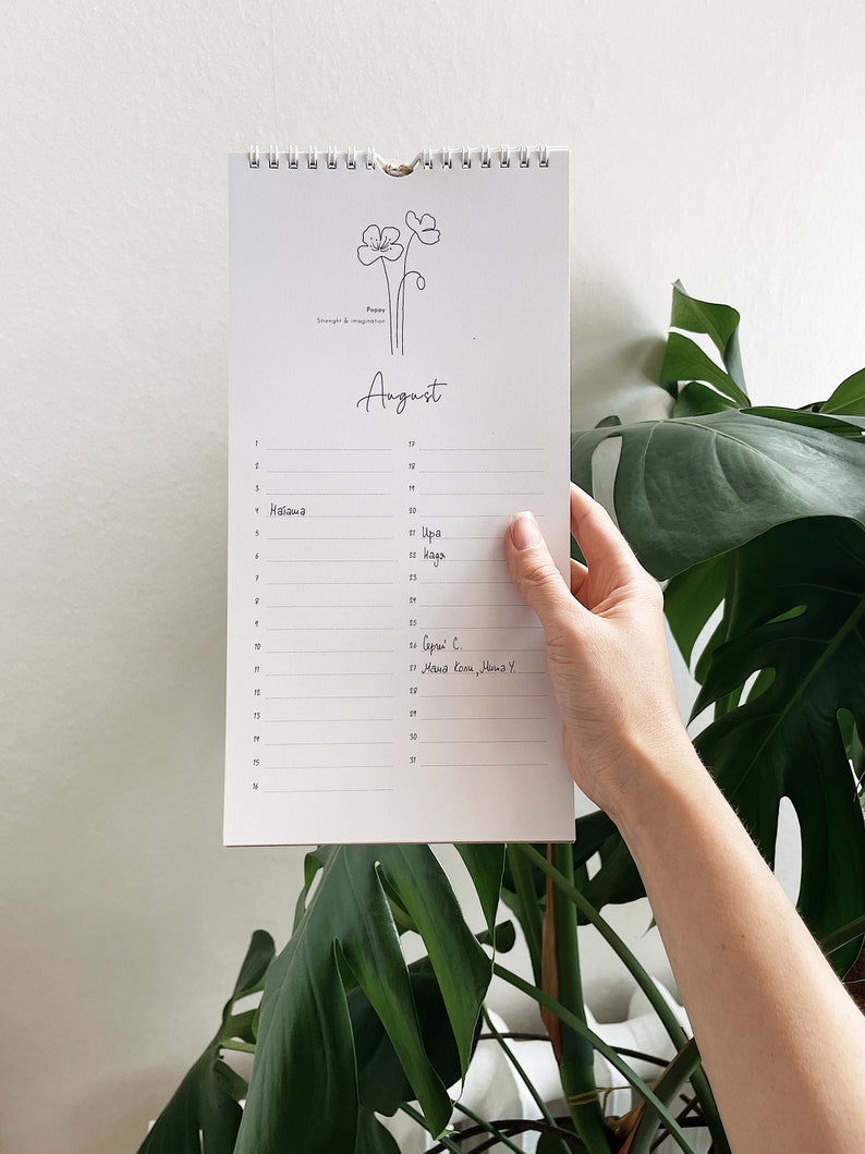 Perpetual wall calendar / Illustrated birth flower / for mindfulness and tracking important dates / 100% recycled paper / Elemente Design