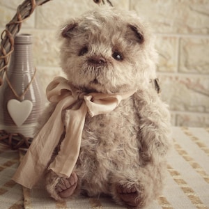 ハンドメイドのモヘアテディベア。OOAKコレクタブルアーティストベア