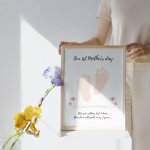 Druckbare Schmetterlinge mit Füßen, Muttertagskarte, Babyfüße, Geschenk für die erste Mutter zum ersten Mal