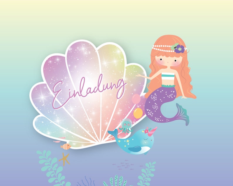 Pu&ograve; includere: Una sirena con lunghi capelli rossi &egrave; seduta su una conchiglia arcobaleno con la parola "Einladung" scritta su di essa. La sirena indossa una coda viola e un top bianco. Ci sono altre creature marine intorno a lei, tra cui un narvalo, una medusa e una stella marina.