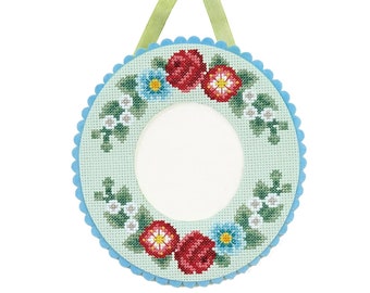 DIY Photo Frame Kit, "Wreath", Counted Cross Stitch Kit, fun beginner cross stitch,  floral cross stitch, Xiu Crafts, great arts crafts gift