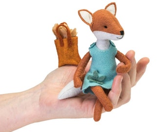 Felt Animal Kit "Charlotte fox", "Felix fox" handmade gift holiday gift fun craft kit story telling doll making unique stuffed animal