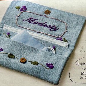 Kit de portefeuille brodé bricolage « Modesty Violet » organisateur de broderie portefeuille porte-monnaie fleur signifiant cadeau fait main unique floral japonais classique