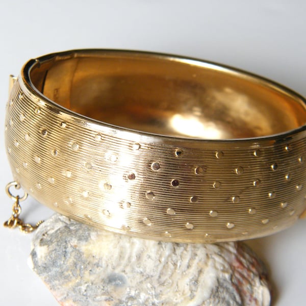 Coro Pegasus Hinged Bangle Bracelet Bangle in Gold Tone