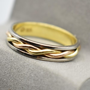 10K Solid Gold Statement Band Ring with Rope Design 5.45 Grams Vintage Signed 10K Gold Ring Size 9.5