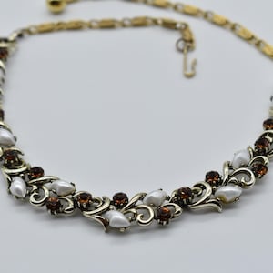 Collier ras du cou Lisner doré avec perles et cristaux de couleur topaze, collier Lisner vintage des années 1960
