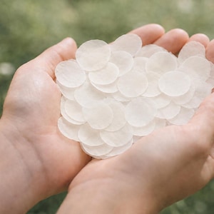 wedding confetti for wedding decor and its biodegradable
