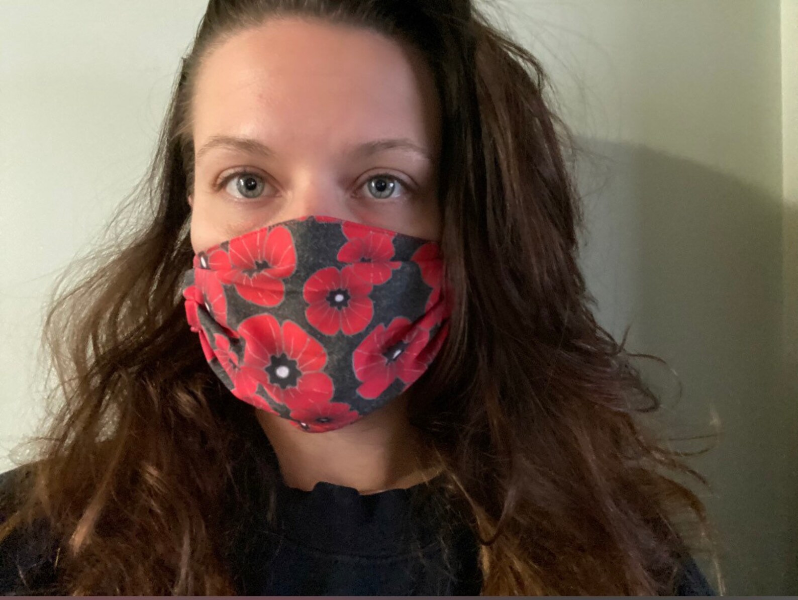 Poppy Face Mask Remembrance Day with pleats or without. Etsy