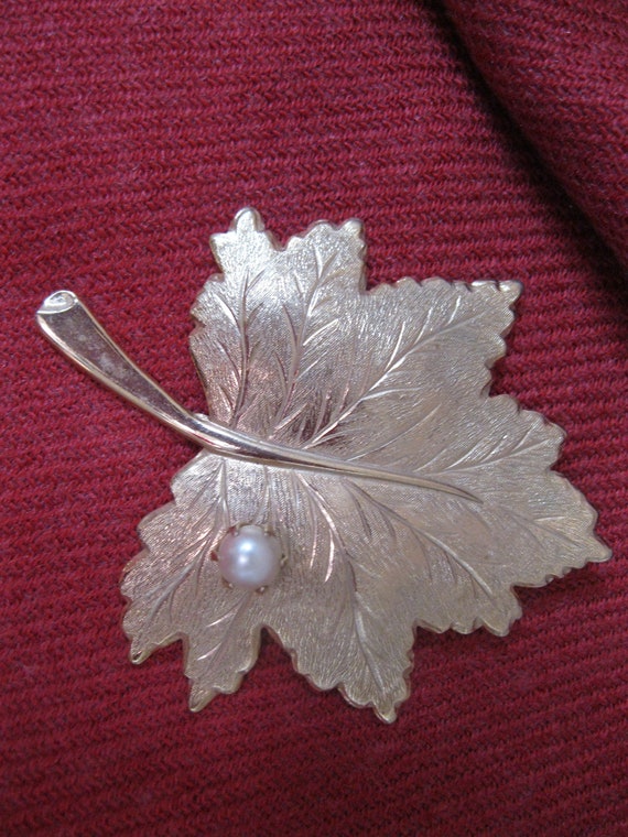 Vintage Sarah Coventry Autumn Leaf Brooch - image 1