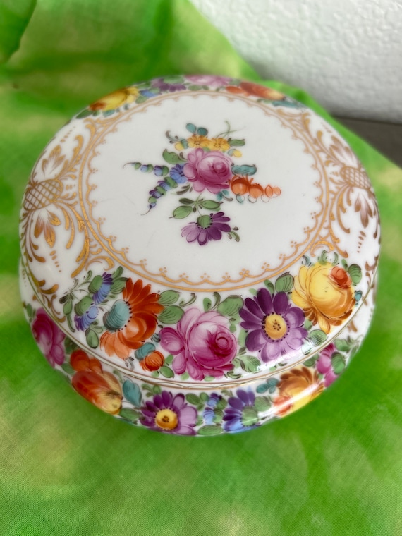 Beautiful Hand Painted Dresden Powder/Jewelry Box… - image 2