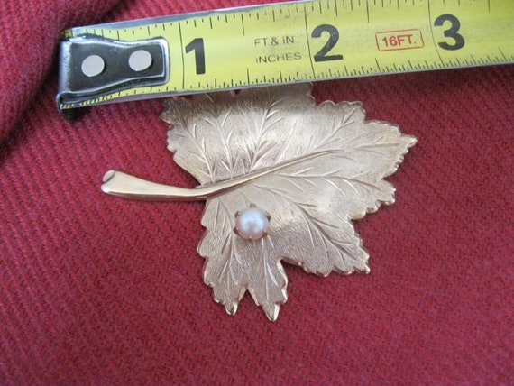 Vintage Sarah Coventry Autumn Leaf Brooch - image 4