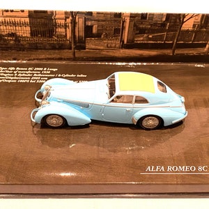 1:43 scale Minichamps Model of an Alfa Romeo 8C 2900 B Lumgo Classic Car from 1938 image 1