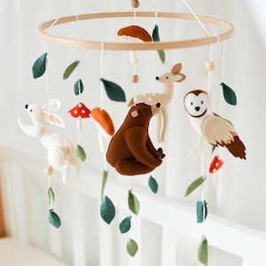 Woodland mobile Forest animals baby mobile Baby mobile boy Woodland nursery hanging decor Personalized newborn baby gift