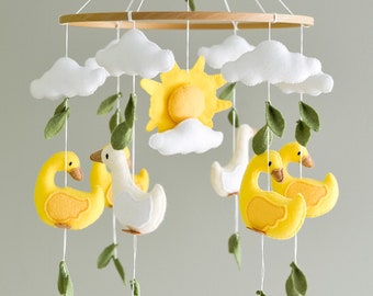 Duck mobile - Woodland mobile - Baby girl crib mobile - Baby boy nursery mobile