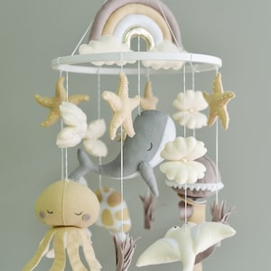 Crib mobile ocean - Ocean baby mobile - Nursery mobile neutral - Octopus Jellyfish Stingray Shell mobile - Rainbow mobile