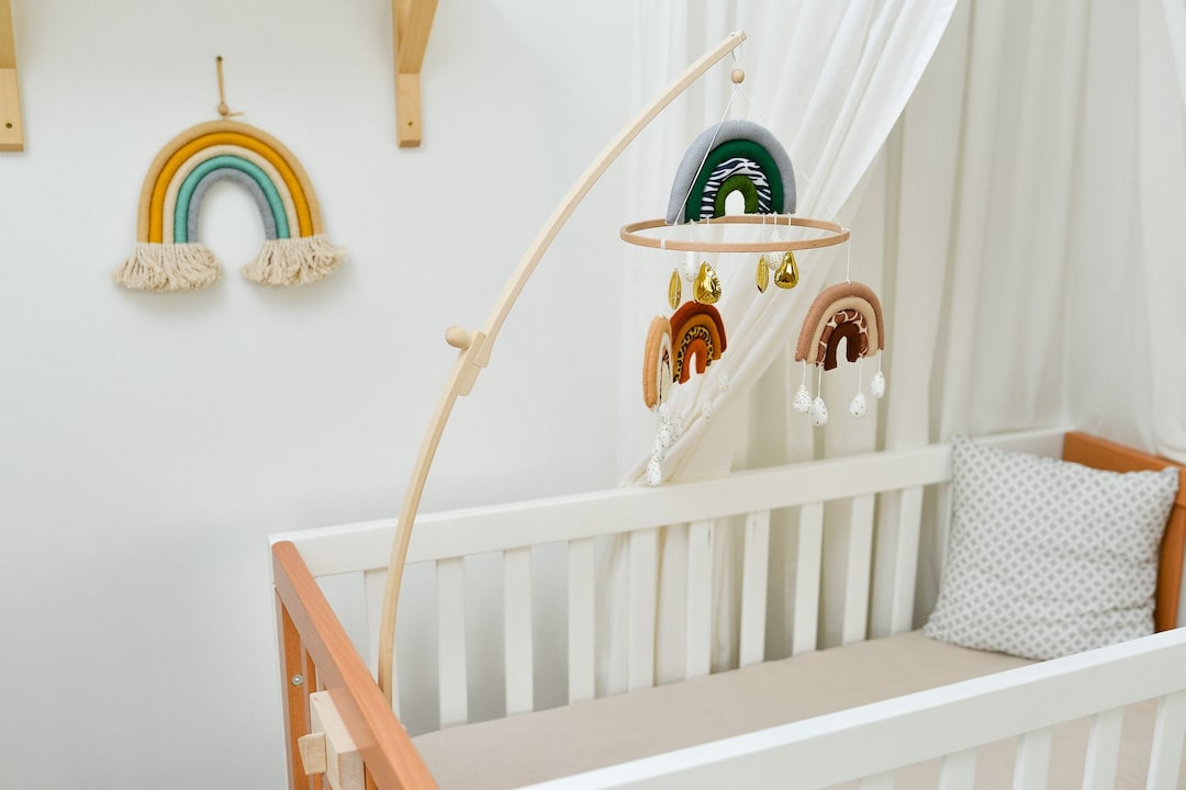 Wooden Baby Mobile Holder Natural Hanger for Baby Crib Nursery Mobile