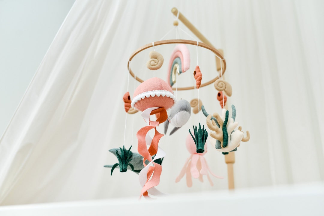 Ballena bebé móvil Ocean vivero móvil Cuna náutica móvil Animales