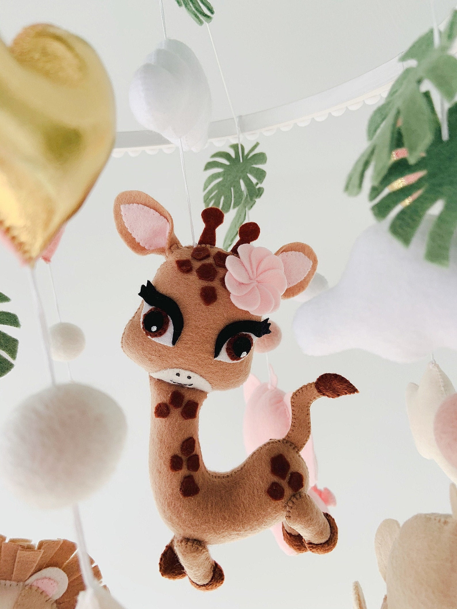Giraffe baby mobile Baby girl mobile Safari nursery decor