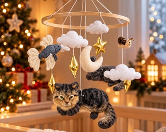Cat Baby Mobile, Handmade Felt Kittens Crib Hanging, Neutral Pet Themed Nursery Decor,  Animal Baby Room Accessories, Christmas Baby Gift