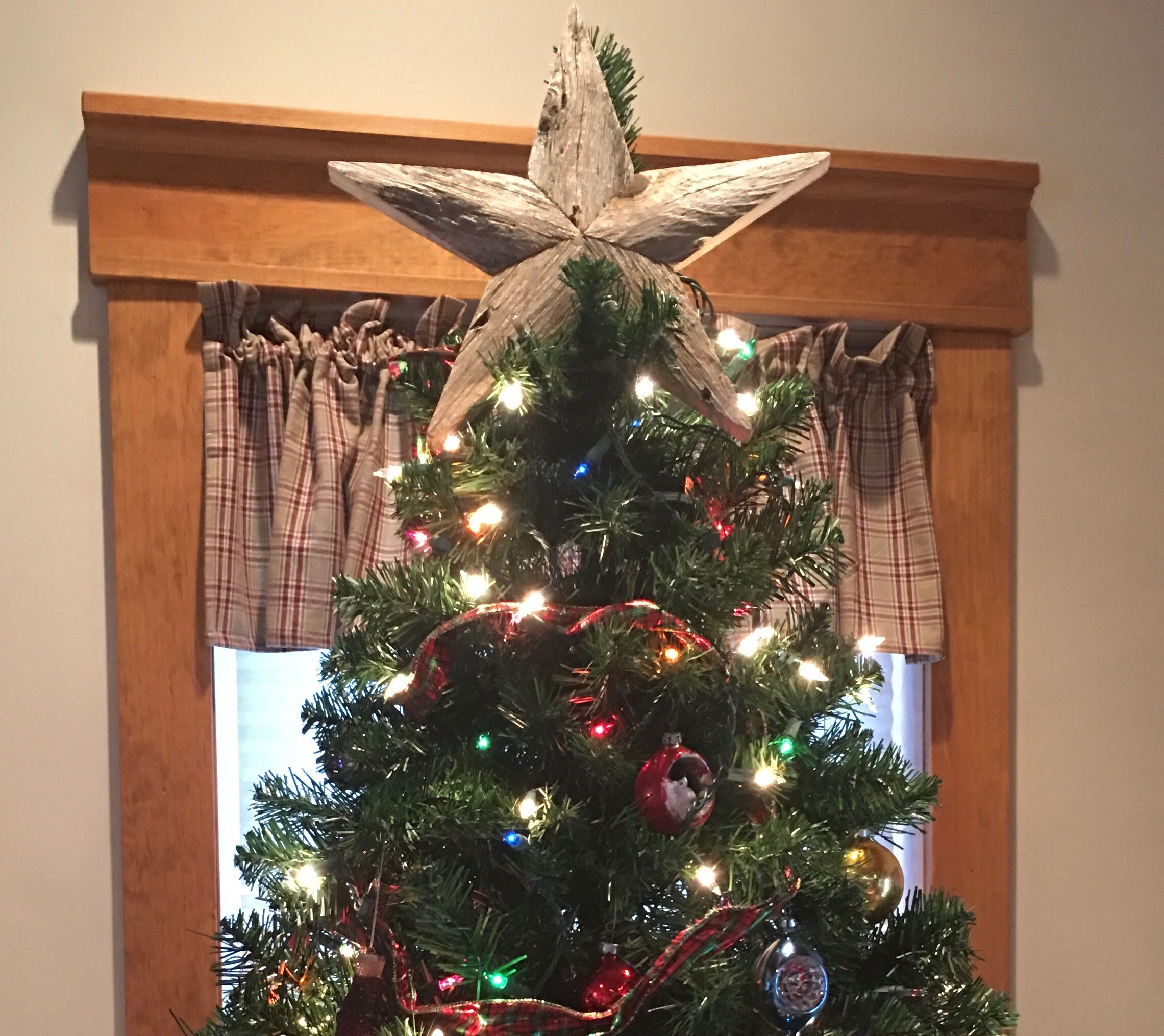 Tree Topper 12 1/2 Inch. Made from reclaimed weathered Cape Cod fence…