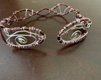 Double Eye Bangle. Flexible fit