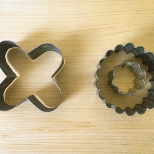 Vintage Abrazos y Besos XO Cookie Cutter Metal