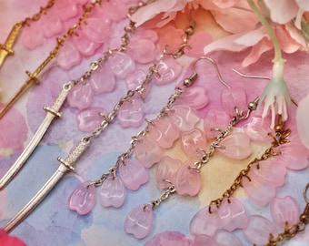 Boucles d’oreilles en fleurs de cerisier | Bijoux japonais inspirés de Sakura et Katana | CLIPS DISPONIBLES