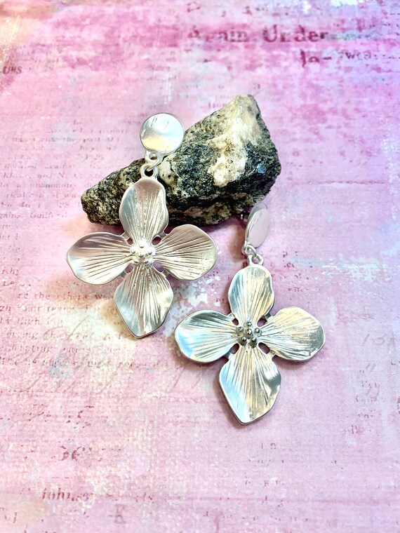 Silver Floral Statement Earrings, Fashion Dangle Earrings - Etsy display picture 1