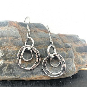 Interlocking Oval Earrings, Silver-Statement Earrings -Gifts for Her-Mothers Day Gift.