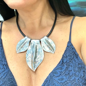 Bolivar Short Fashion Necklace,Friendly Boho,Nature Design,Unique ,Handmade statement Jewelry