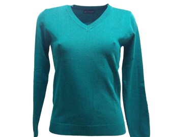 ruggierosartoria1955 Women's V-Neck Wool and Cashmere Sweaters Made in Italy, Chic Sweaters, Women's Golf, Women's Sweaters, Comfortable Handmade Work Shirts