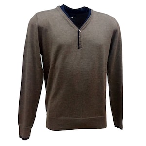 Wool sweater for men long sleeve v-neck, Winter pullover sweater made in Italy.