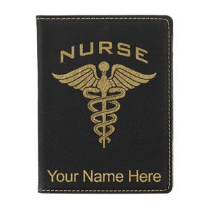 Portapasaporte LaserGram de piel sintética para enfermeras (incluye grabado personalizado)
