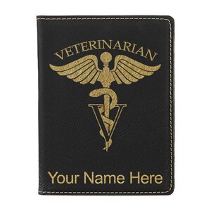 Portapasaporte LaserGram de piel sintética para veterinarios (grabado personalizado incluido)