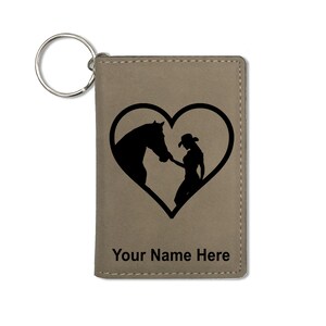 Monedero del titular de la identificación, corazón de vaquera del caballo, grabado personalizado incluido