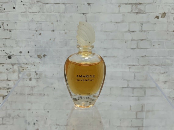 الكتاب الصغير
تشاري
يمنح
ربما
givenchy paris parfum damen الكتاب الصغير
تشاري
يمنح
ربما
givenchy paris parfum damen
