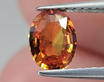 Natural Sapphire, 0.75 carat