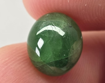 Natural Tsavorite Garnet, 5.50 carat