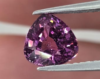 Natural Garnet, 1.83 carat