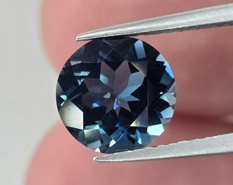 Natural London Blue Topaz, 2.56 carat