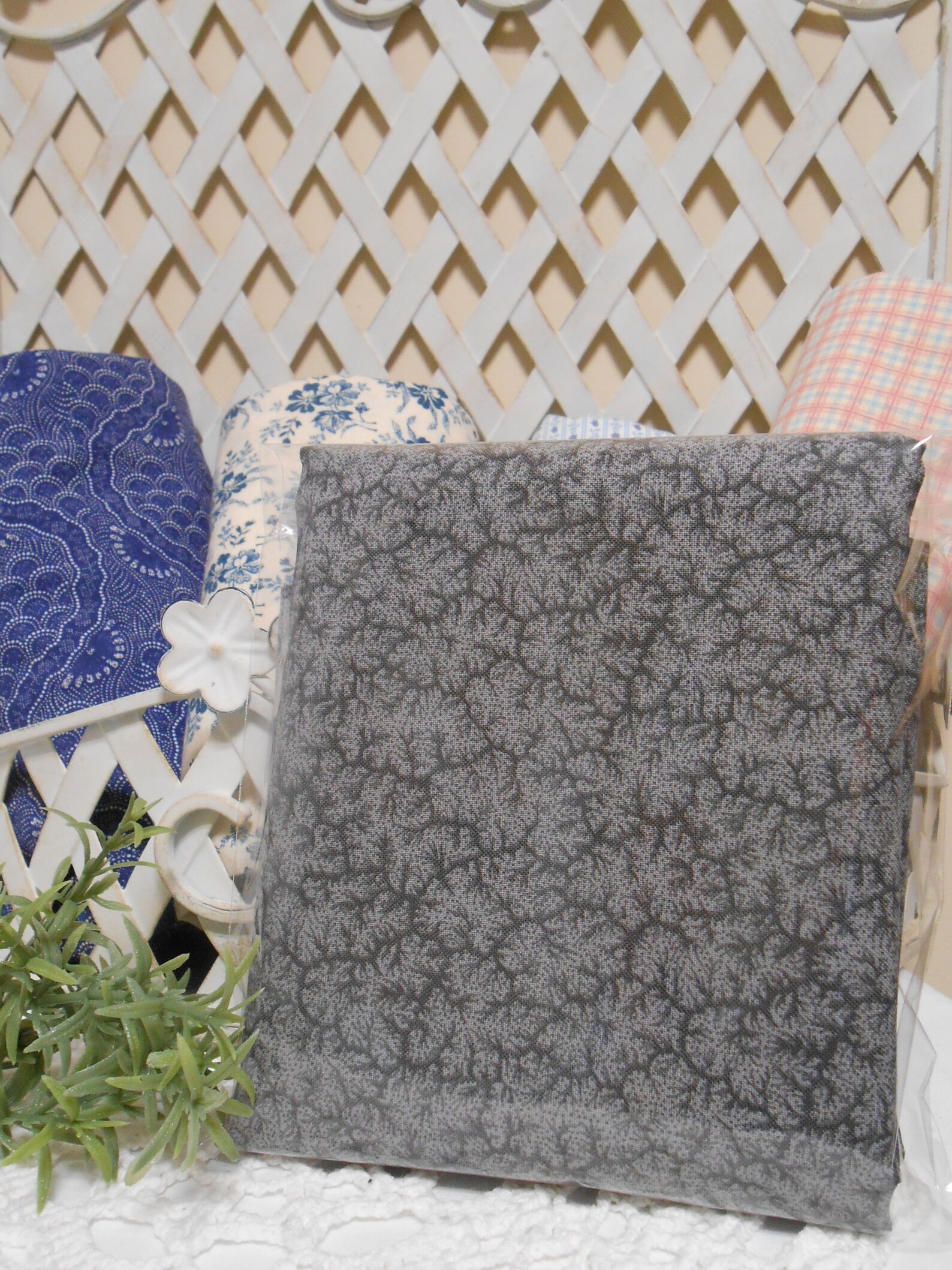 Grey Print High Quality Quilting Fabric 1 Yard Etsy Nederland