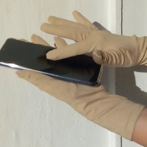 A pair of bamboo fabric gloves, bamboo and elastane gloves