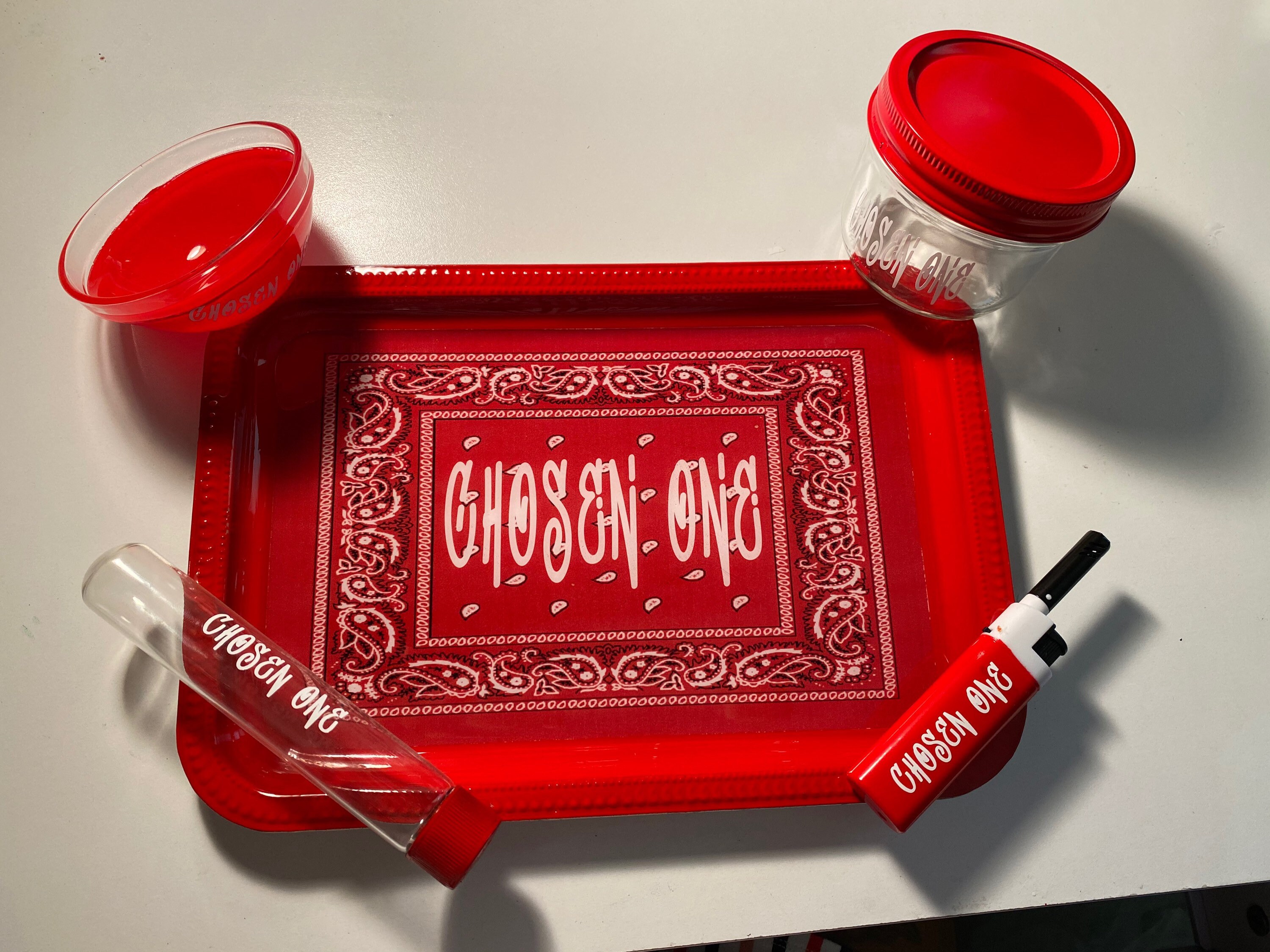 Red and White Tobacco Rolling Tray Set agrohort.ipb.ac.id