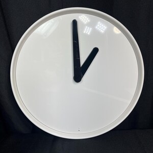 IKEA Stolpa Henrik Preutz White Illuminating Wall Clock Clap Operated