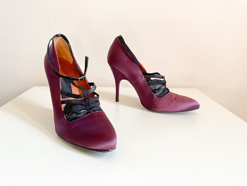 Gorgeous LANVIN plum silk stiletto heels, purple heels French designer shoes, made in Italy, 39 1/2, fits 8.5M image 6