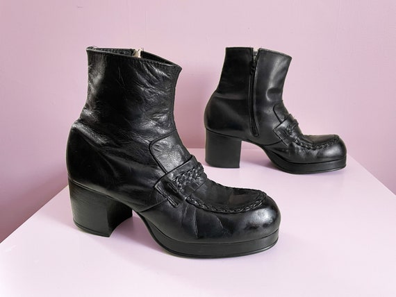 Vintage 1970s black leather platform boots | ‘70s