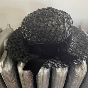 Vintage 1940s black straw boater hat with velvet bow natural woven hat, brim hat, XS 21 image 4