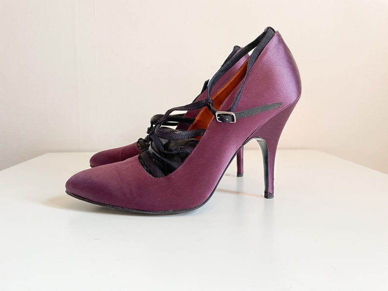 Gorgeous LANVIN plum silk stiletto heels, purple heels French designer shoes, made in Italy, 39 1/2, fits 8.5M image 4